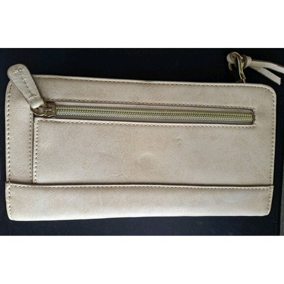 Relic Women's M Cream Clutch Wallet - Picture 3 of 10